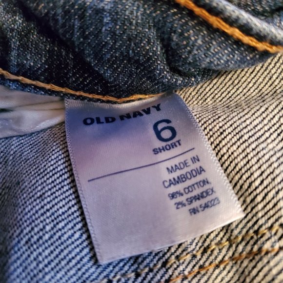 Old Navy | Boot Cut Denim Jeans - Picture 3 of 5